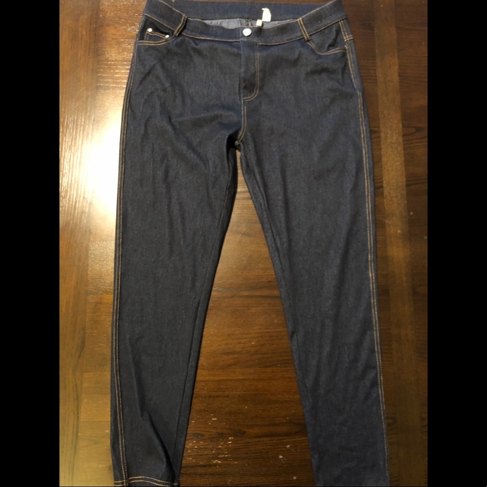 Dark wash jeggings embellished buttons 2XL